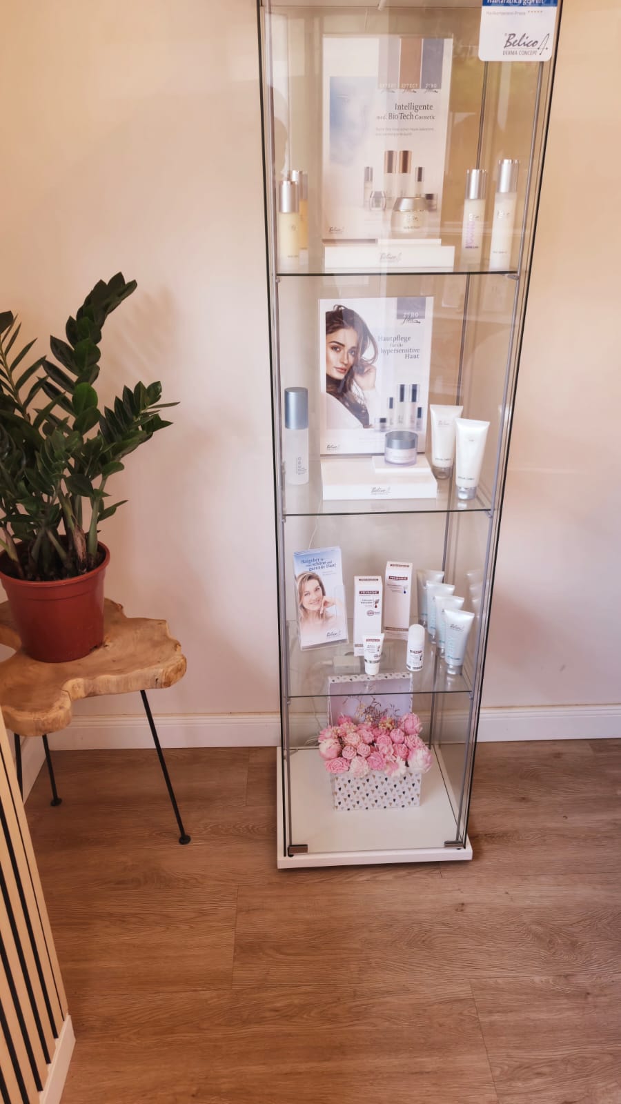 Deyani Cosmetics Studio - Wellness-Bereich